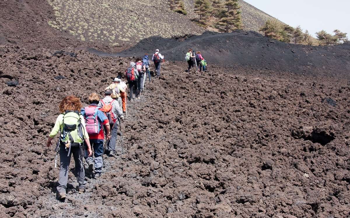 Escursioni guidate sul Vulcano Etna Escursioni guidate sul Vulcano Etna