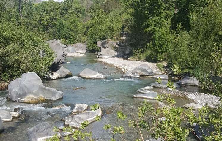 Incantevole spiaggia privata sul fiume Alcantara